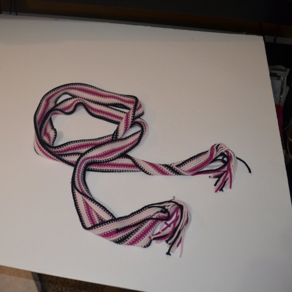 Unnamed Knit Long Narrow Scarf Black Pink White 42.5 in half without brushy ends